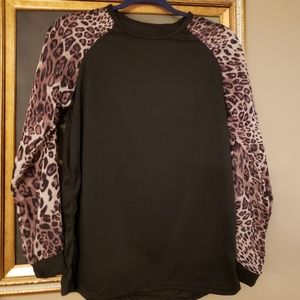 NWT Sheer Sleeve leopard black boutique top